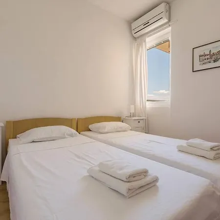 Stunning View Near Dubrovnik Daire *